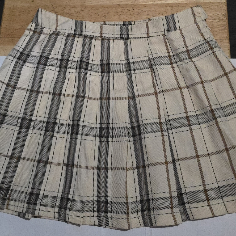 Beige Plaid Pleated Mini Skirt - Classic Schoolgirl Style